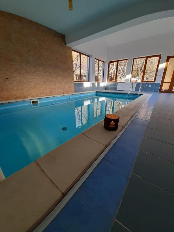 Pensiunea Montan Din Bran,Sat Simon Spa Indoor Bran  Eksteriør billede