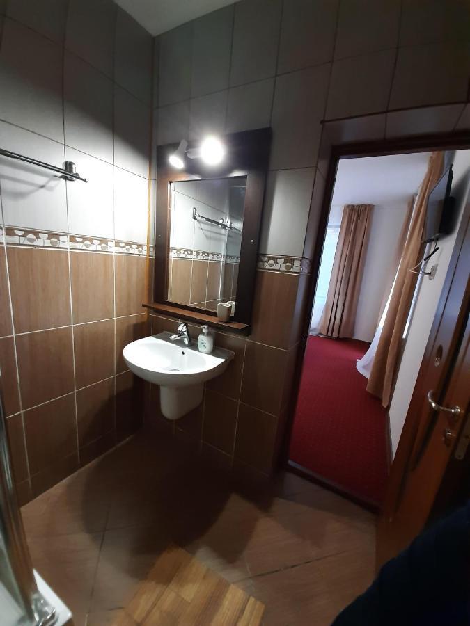 Pensiunea Montan Din Bran,Sat Simon Spa Indoor Bran  Eksteriør billede