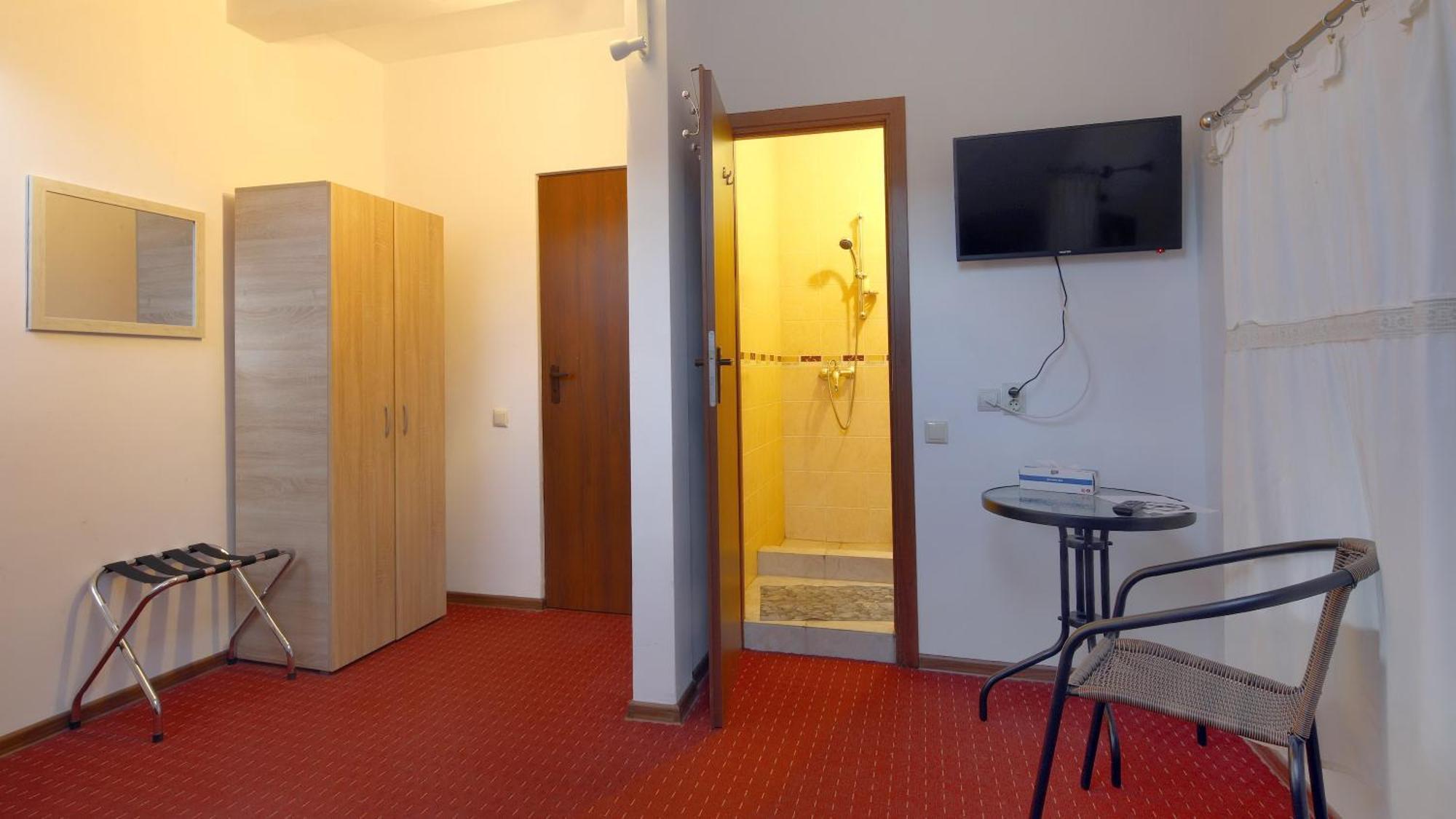 Pensiunea Montan Din Bran,Sat Simon Spa Indoor Bran  Eksteriør billede