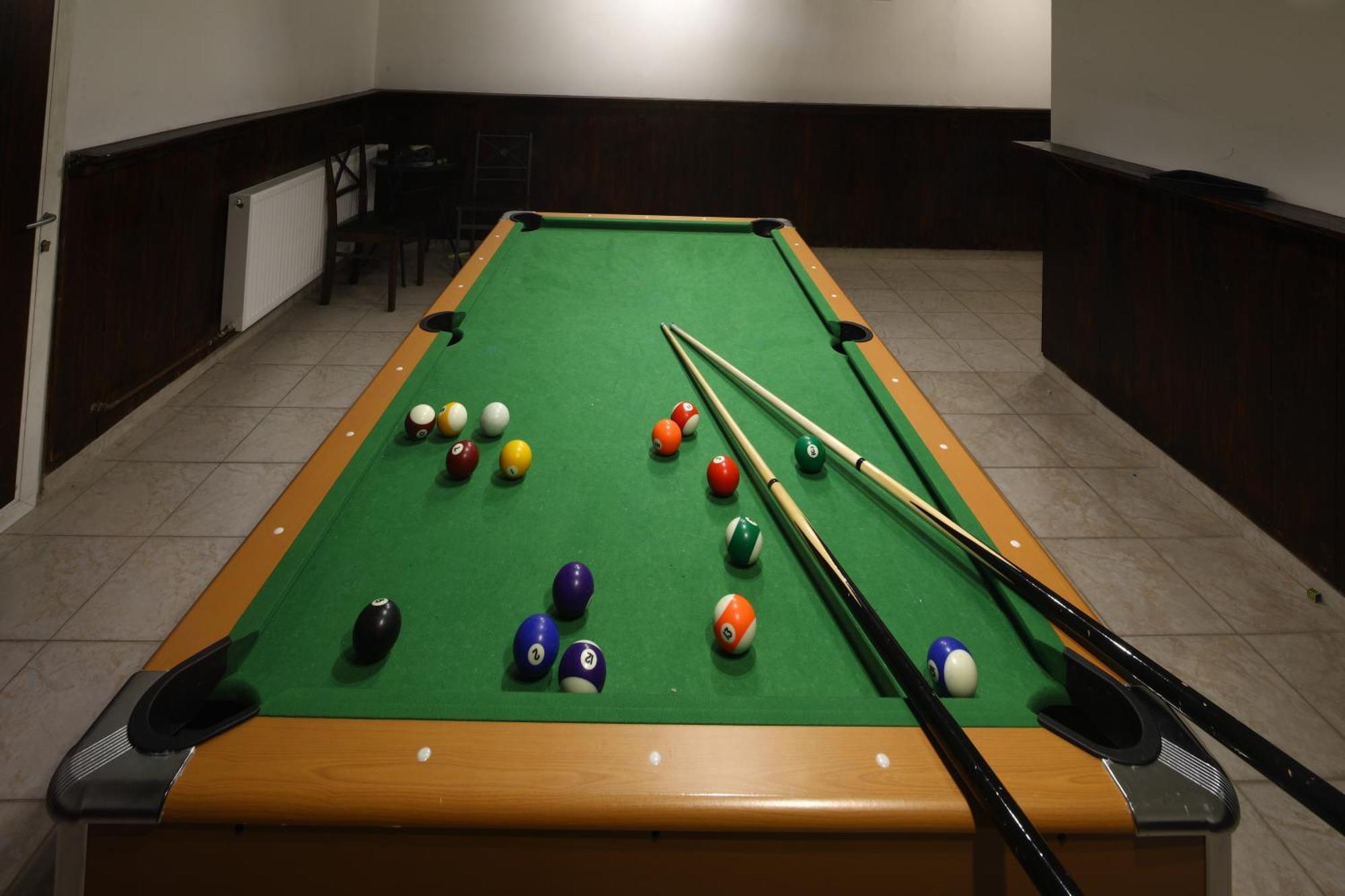 Pensiunea Montan Din Bran,Sat Simon Spa Indoor Bran  Eksteriør billede